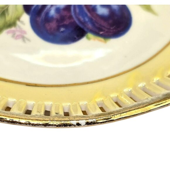Royal Halsey Pedestal Fruit Plate Perforated Trim & Fruit Design 8" jj3675 - Picture 6 of 8